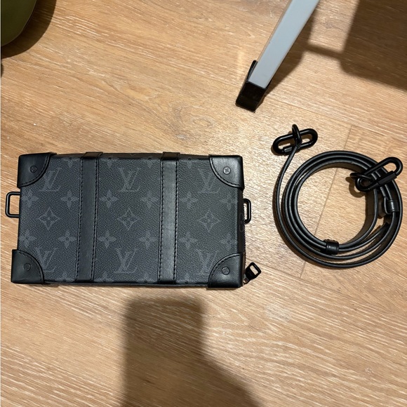 Louis Vuitton Soft Trunk Wallet M69838 - Picture 1 of 10